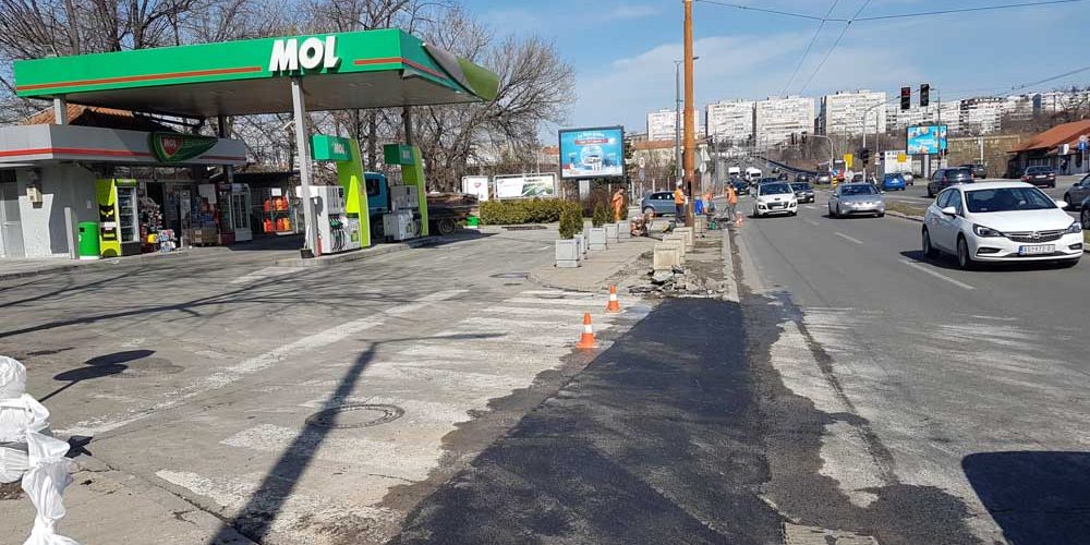 Mol Pumpa Asfaltiranje